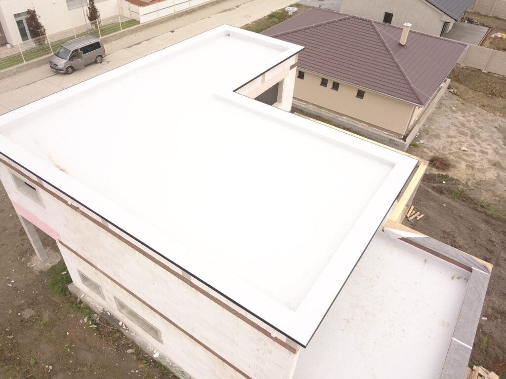 Rovná strecha RD Skalica